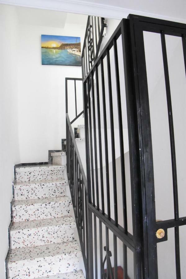 Apartamento Enzo プエルト・デ・モガン エクステリア 写真